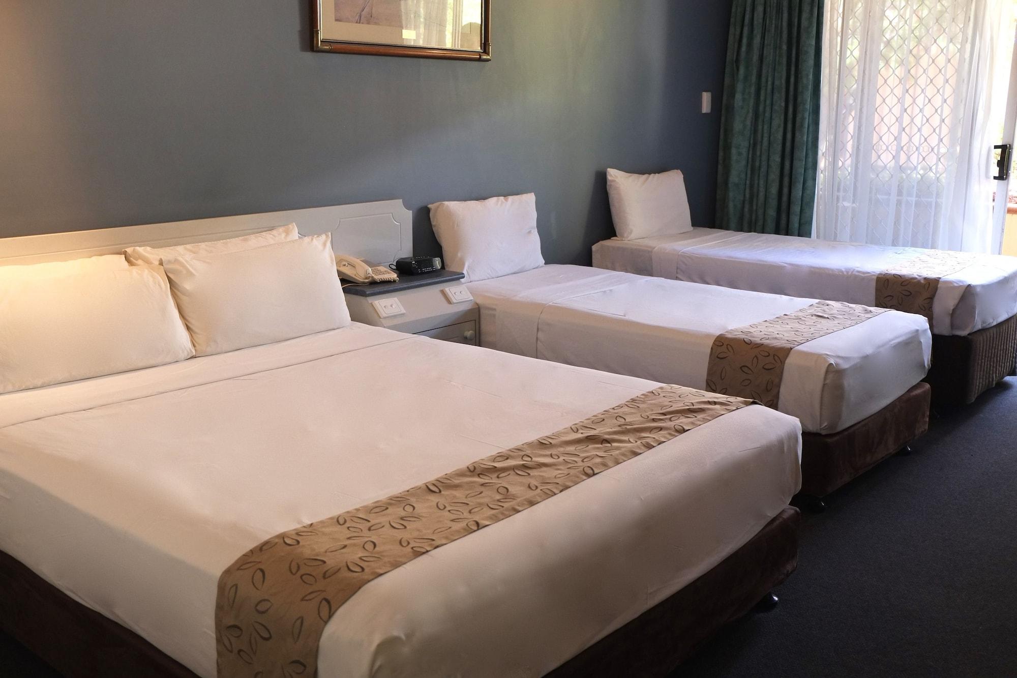 Stay At Alice Springs Hotel Exterior photo
