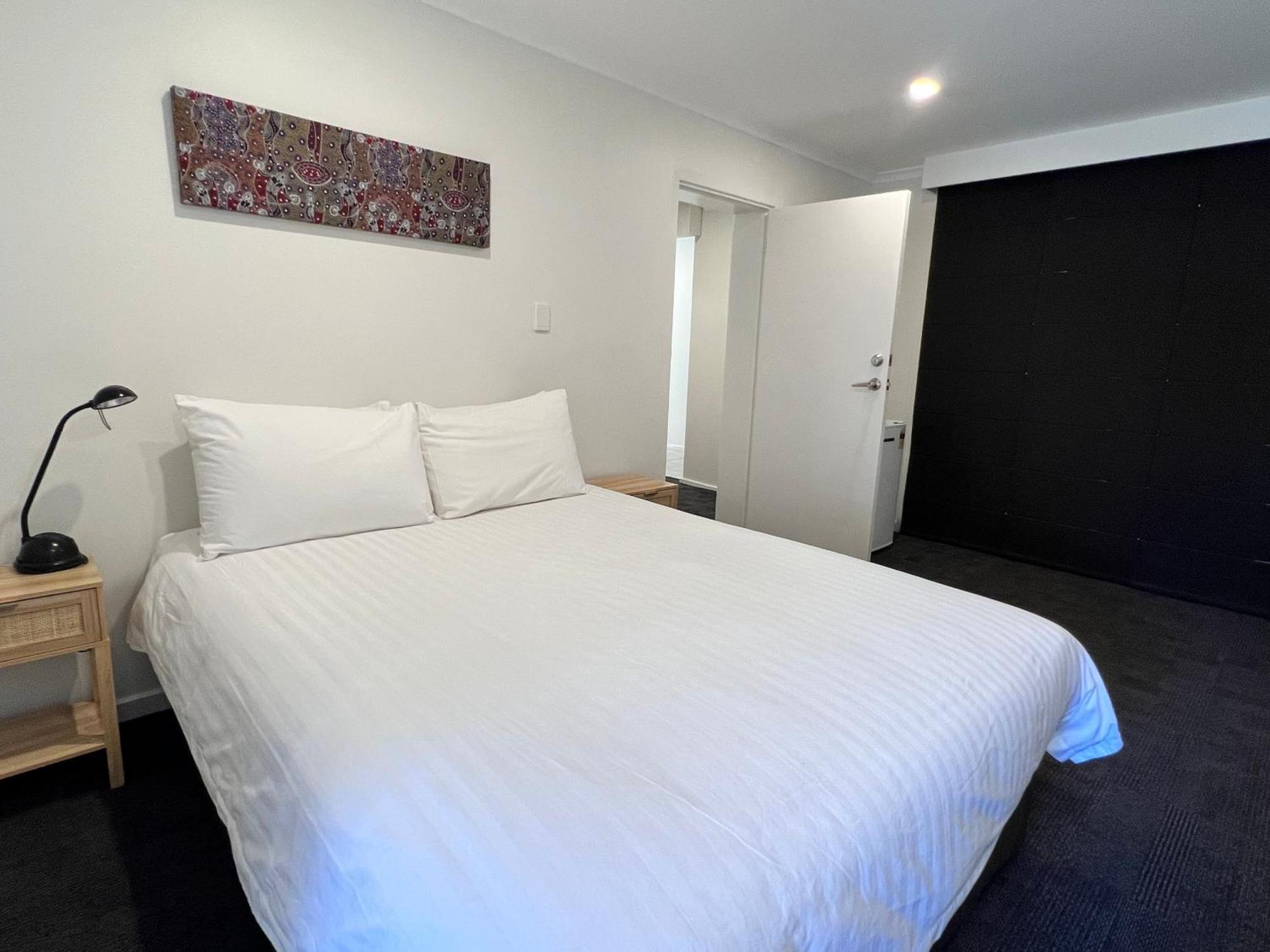 Stay At Alice Springs Hotel Exterior photo