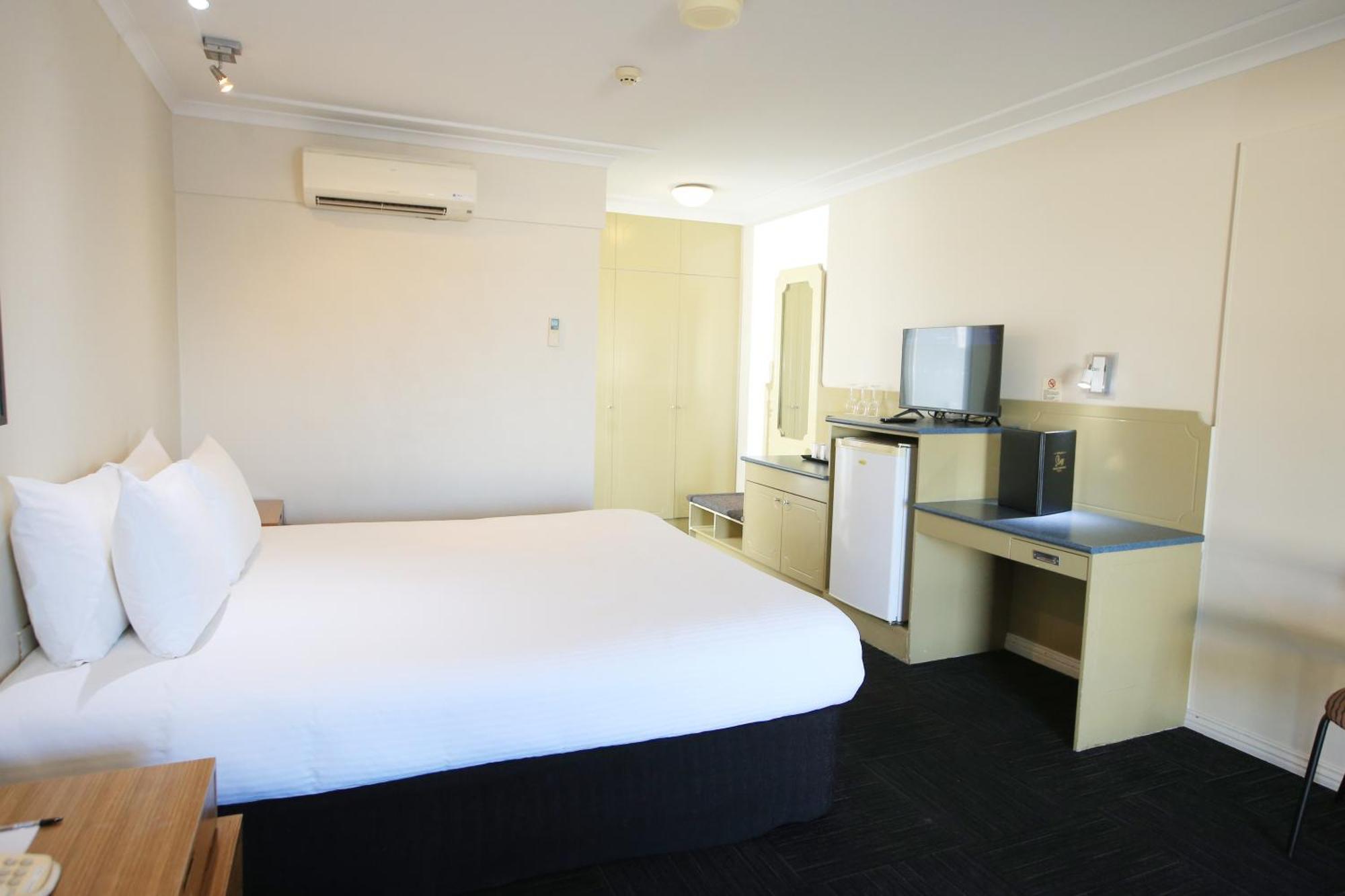 Stay At Alice Springs Hotel Room photo