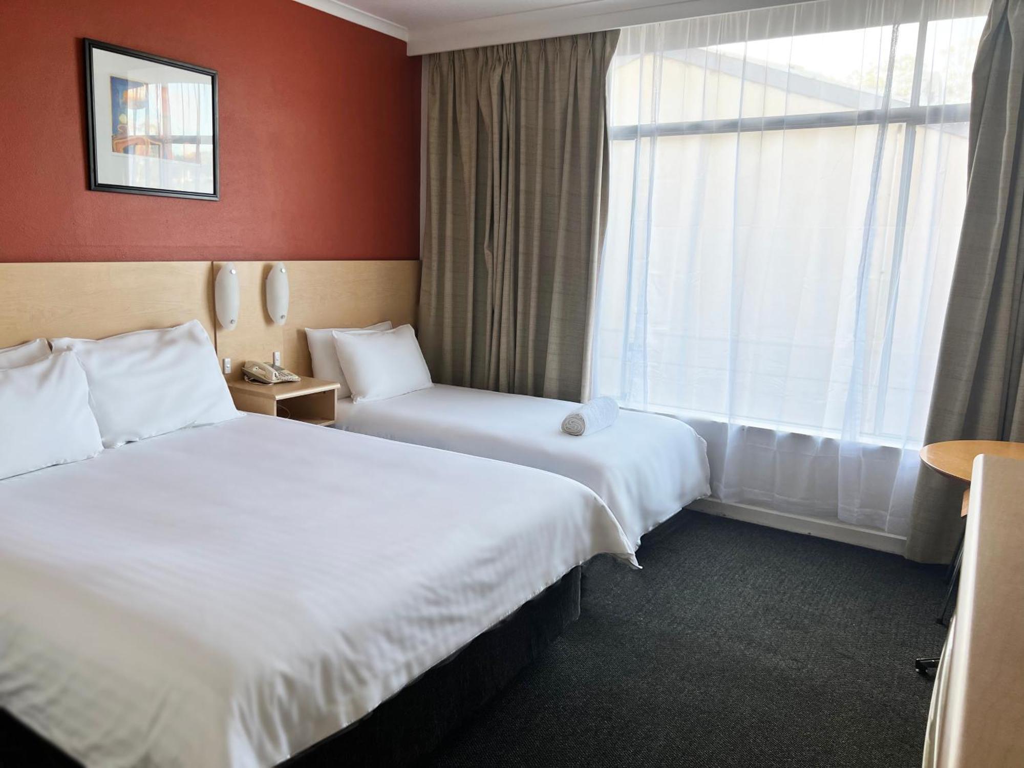 Stay At Alice Springs Hotel Room photo