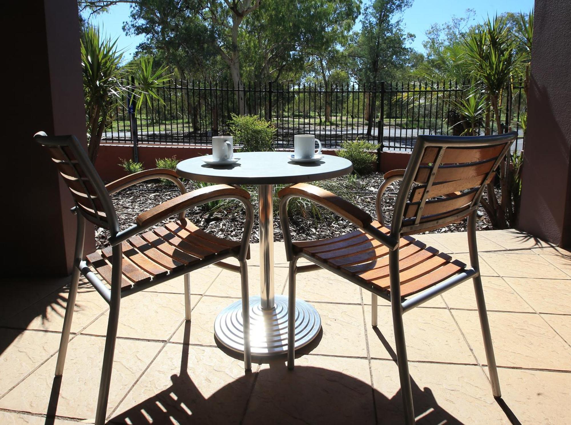 Stay At Alice Springs Hotel Exterior photo