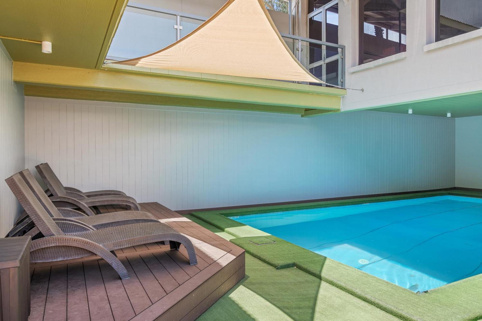 Stay At Alice Springs Hotel Exterior photo