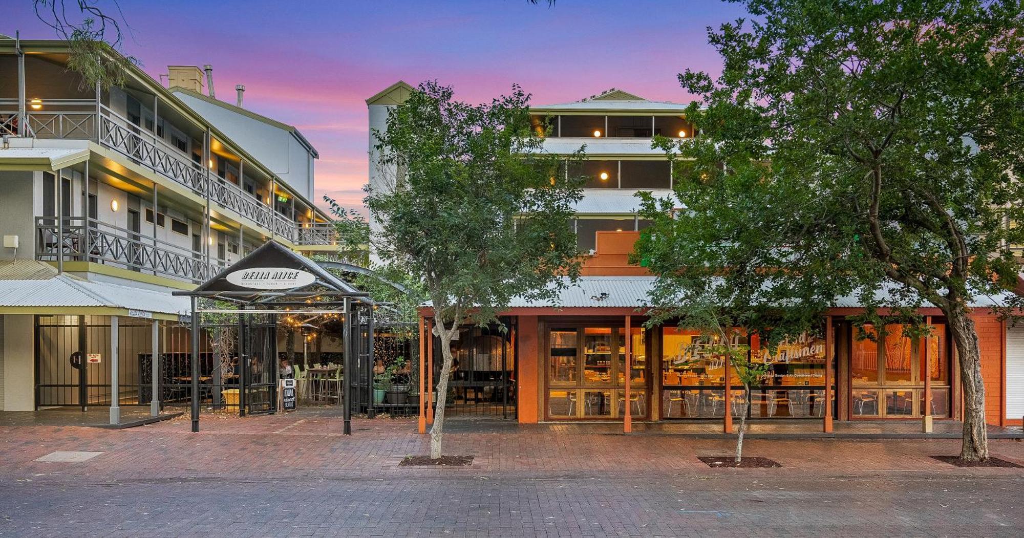 Stay At Alice Springs Hotel Exterior photo
