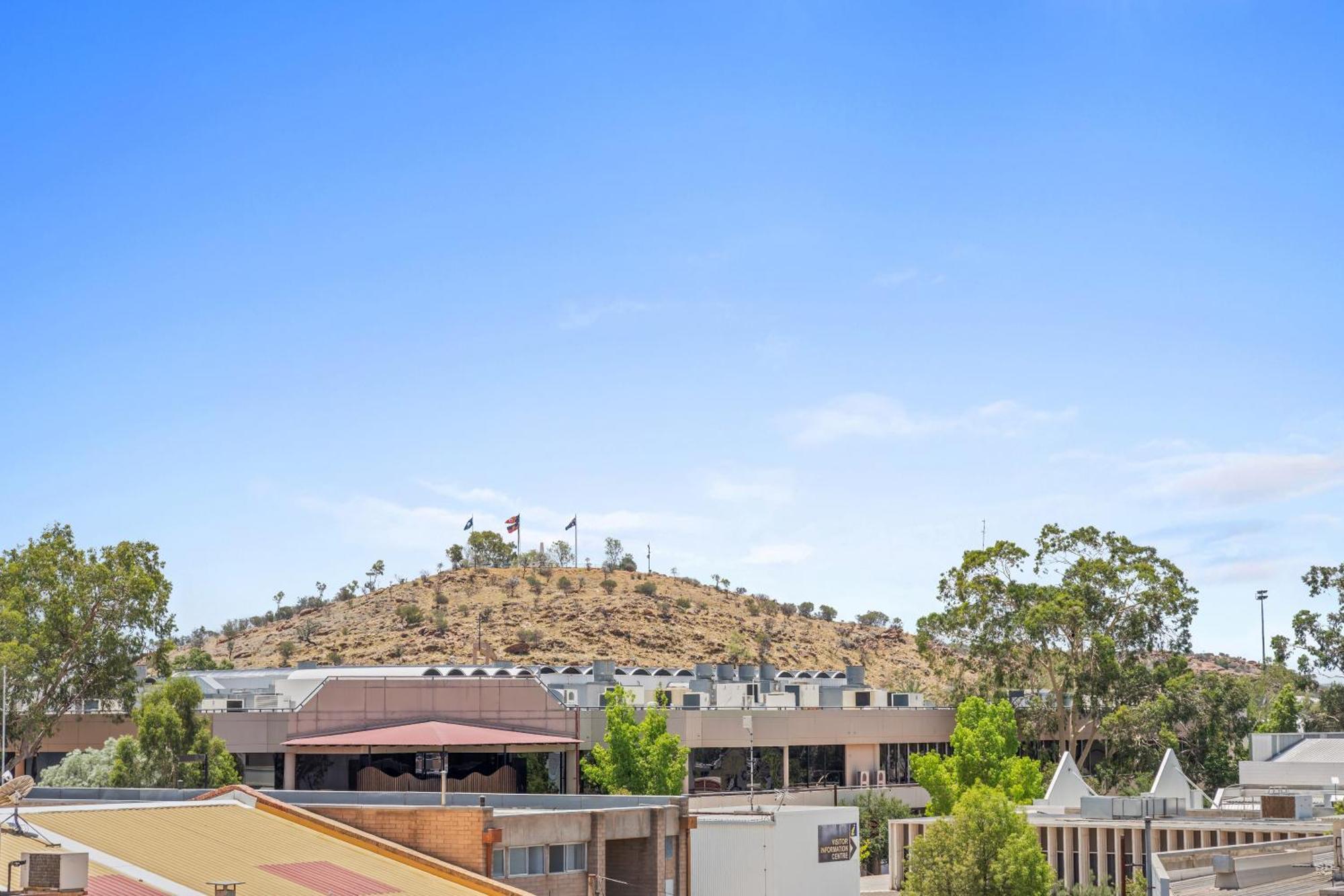 Stay At Alice Springs Hotel Exterior photo
